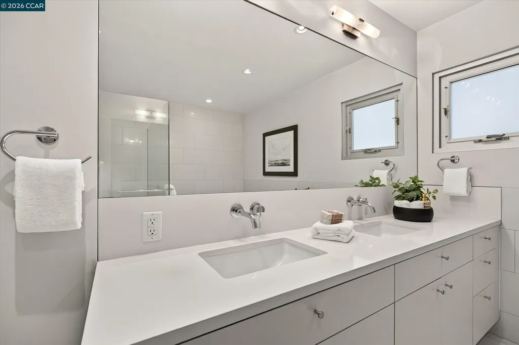 2 Crane Court Orinda CA 94563
