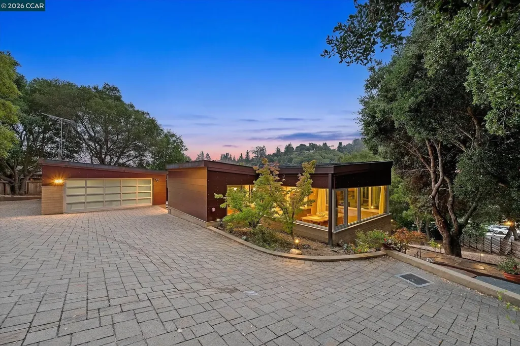 2 Crane Court Orinda CA 94563