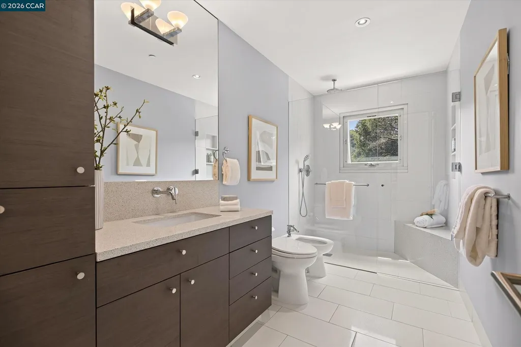2 Crane Court Orinda CA 94563