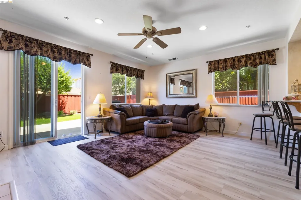 647 Macadamia Court Brentwood CA 94513