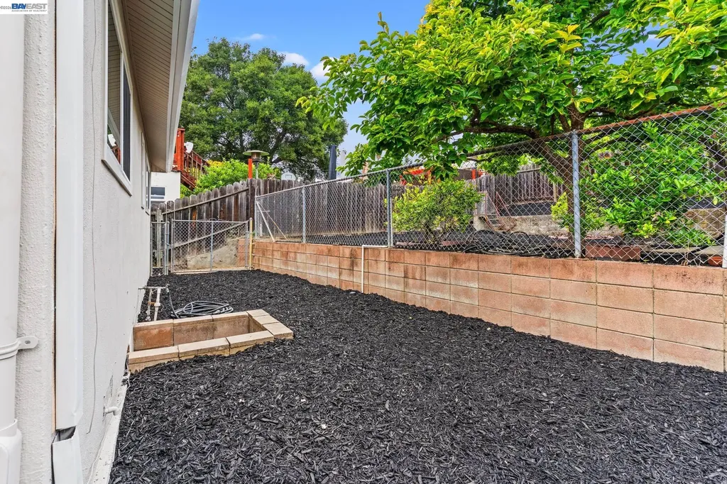 23672 Stratton Court Hayward CA 94541