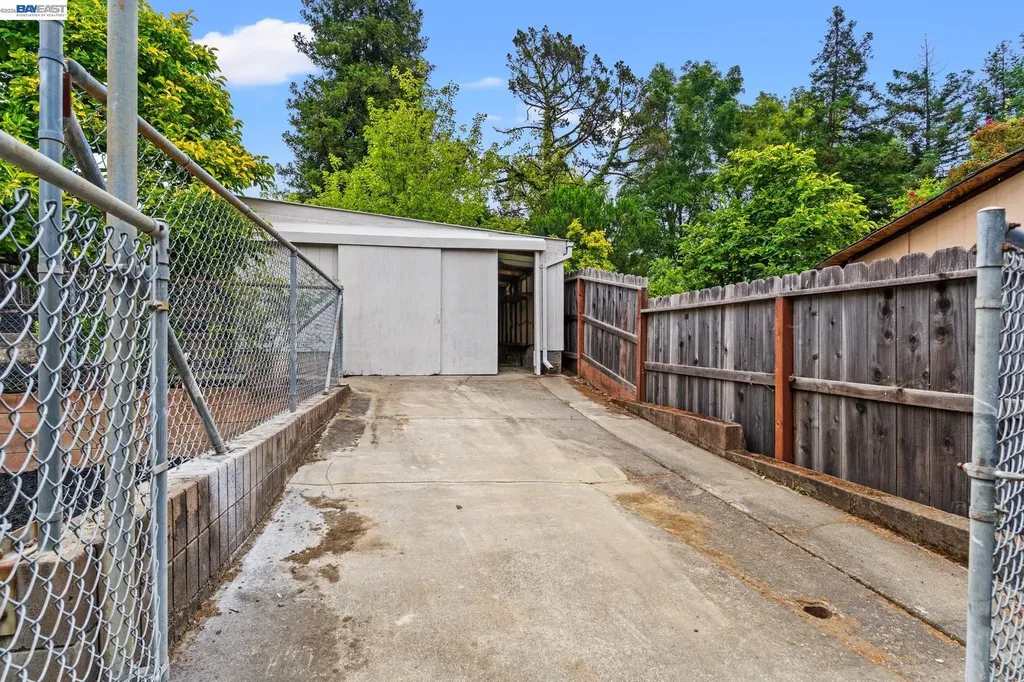 23672 Stratton Court Hayward CA 94541