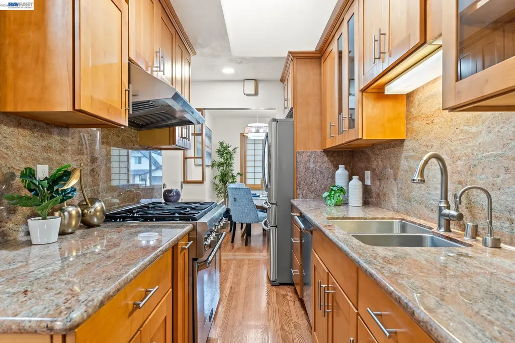 23672 Stratton Court Hayward CA 94541