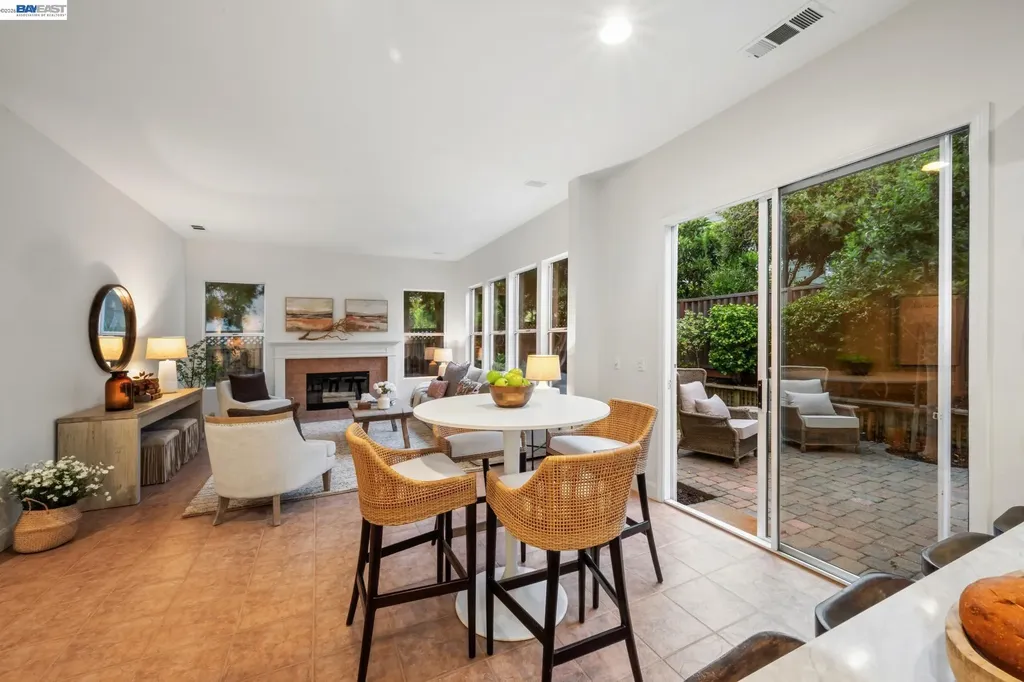 367 Creedon Circle Alameda CA 94502