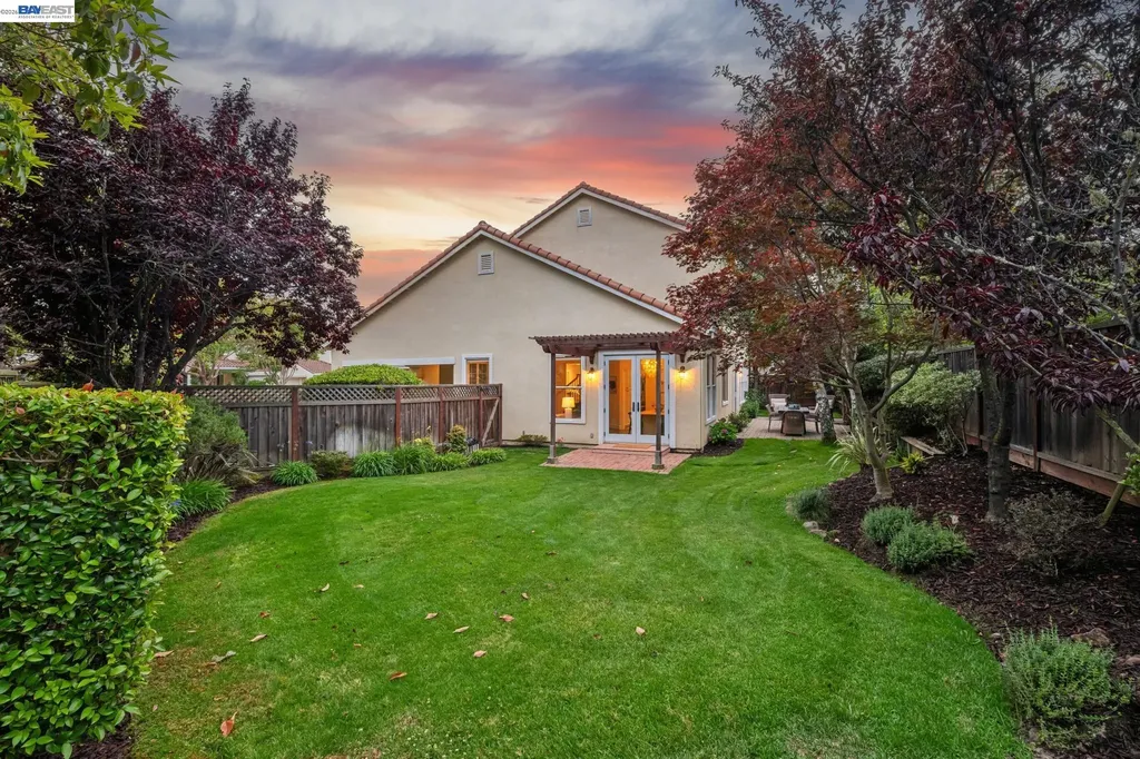 367 Creedon Circle Alameda CA 94502