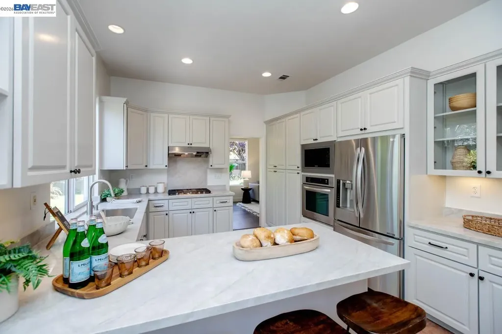 367 Creedon Circle Alameda CA 94502