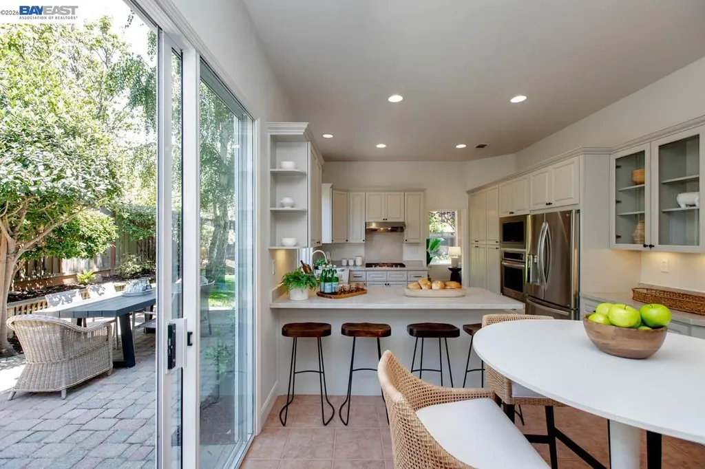 367 Creedon Circle Alameda CA 94502