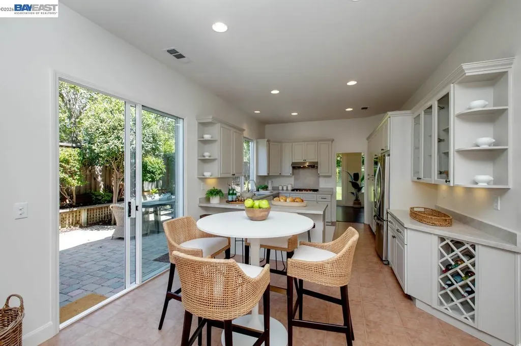 367 Creedon Circle Alameda CA 94502