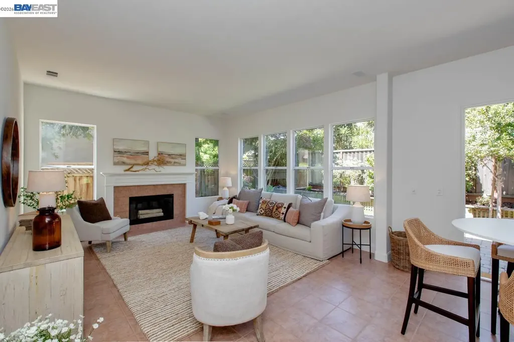 367 Creedon Circle Alameda CA 94502