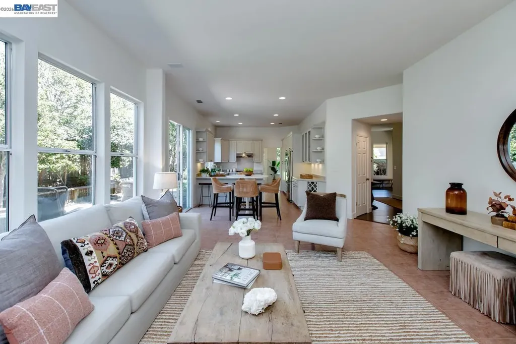 367 Creedon Circle Alameda CA 94502