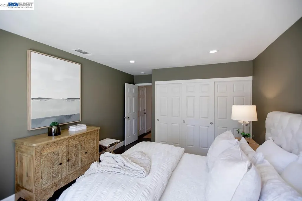 367 Creedon Circle Alameda CA 94502