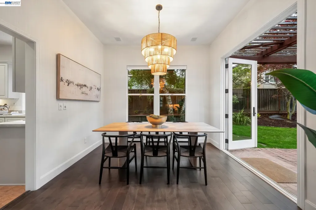 367 Creedon Circle Alameda CA 94502