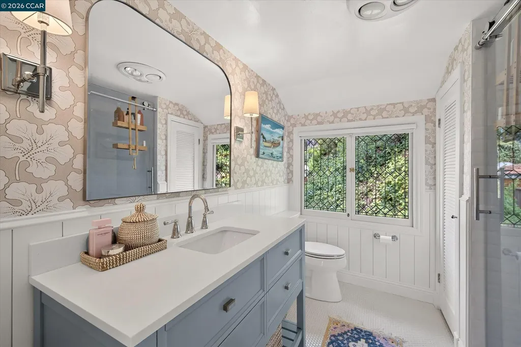 112 Camino Sobrante Orinda CA 94563