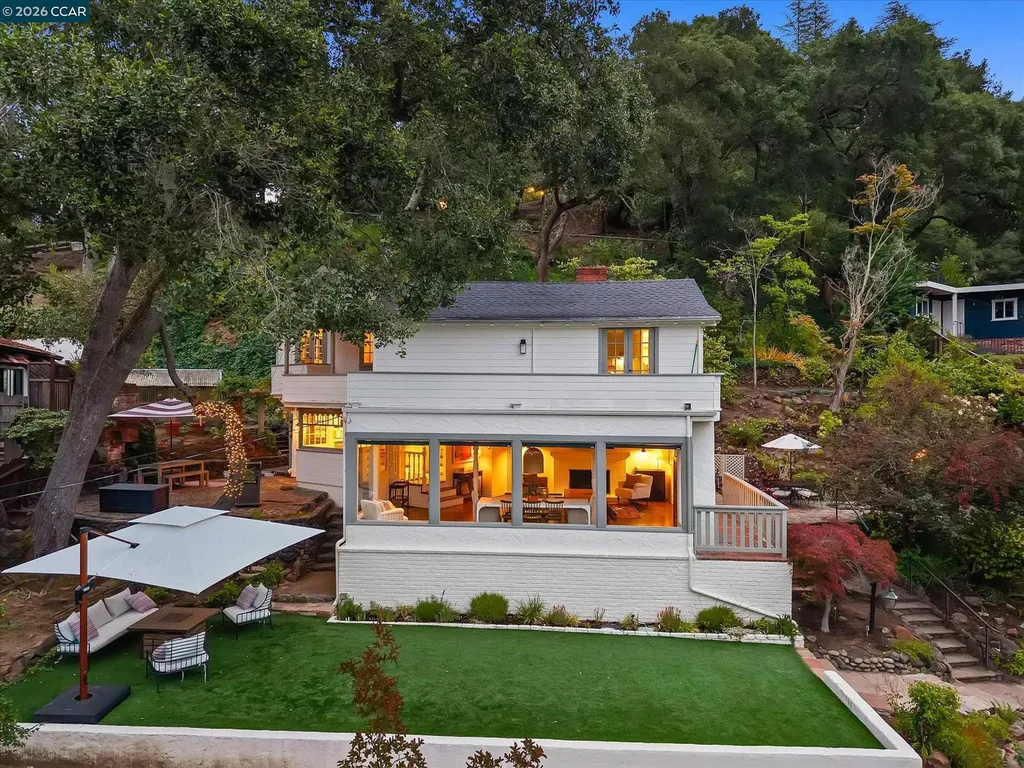 112 Camino Sobrante Orinda CA 94563