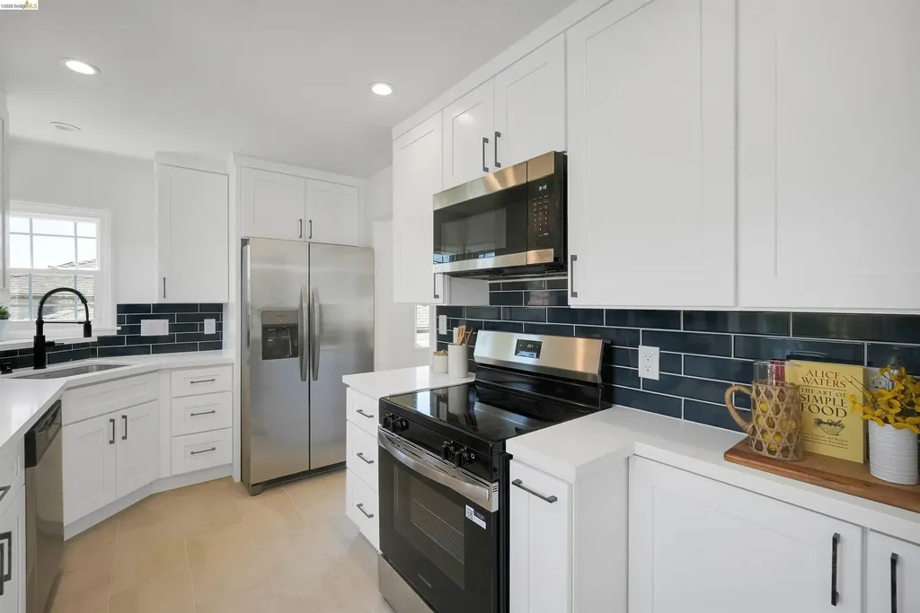 18421 Magee Way Castro Valley CA 94546