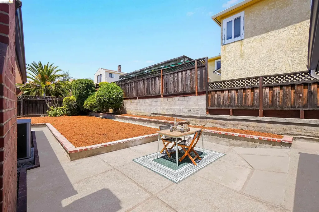 18421 Magee Way Castro Valley CA 94546