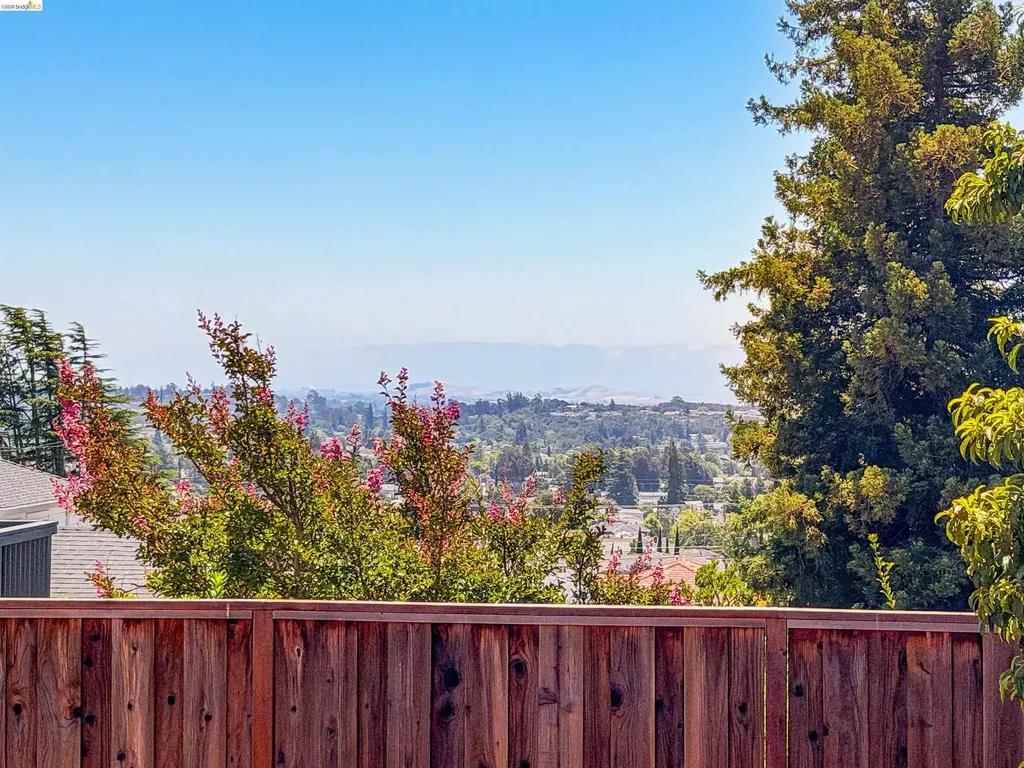 18421 Magee Way Castro Valley CA 94546