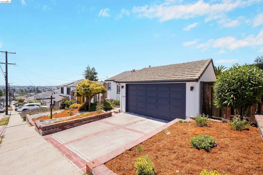 18421 Magee Way Castro Valley CA 94546