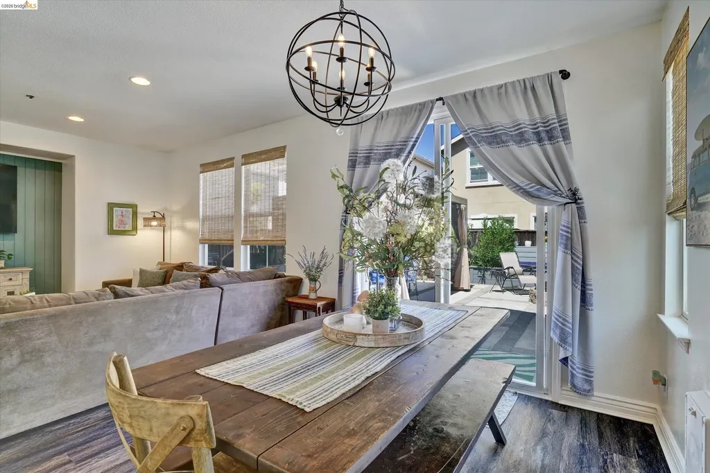 619 Falling Star Drive Martinez CA 94553