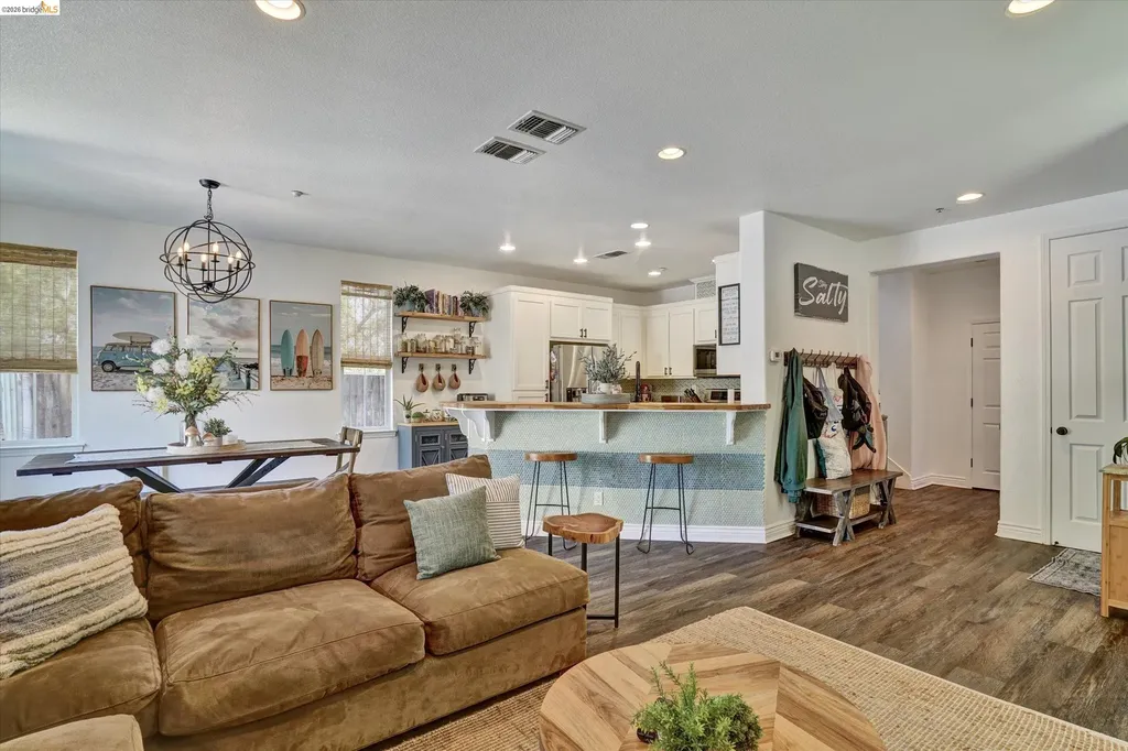 619 Falling Star Drive Martinez CA 94553