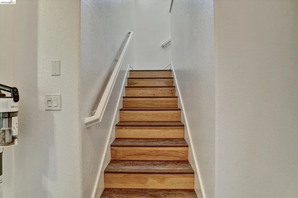 619 Falling Star Drive Martinez CA 94553