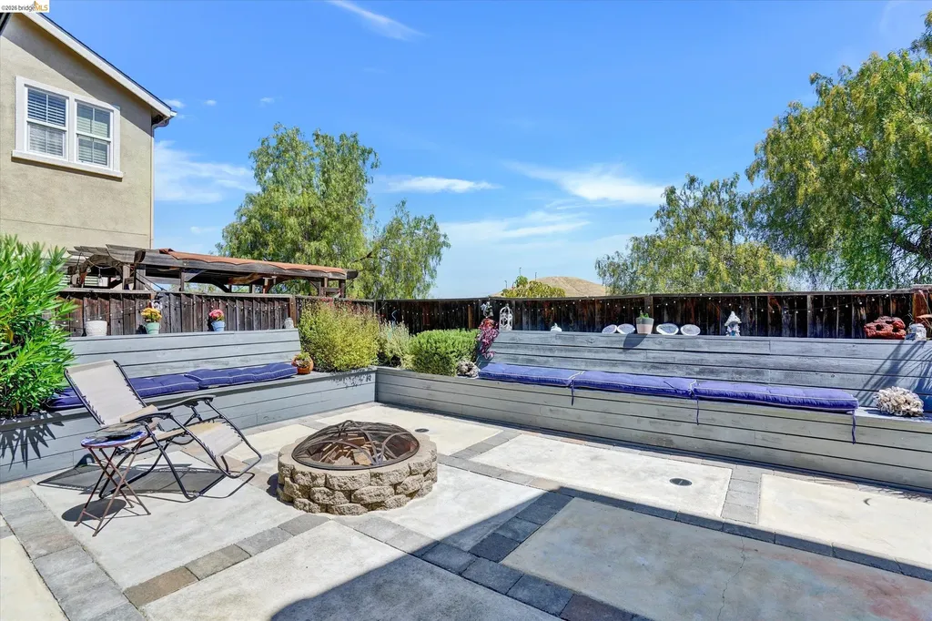 619 Falling Star Drive Martinez CA 94553
