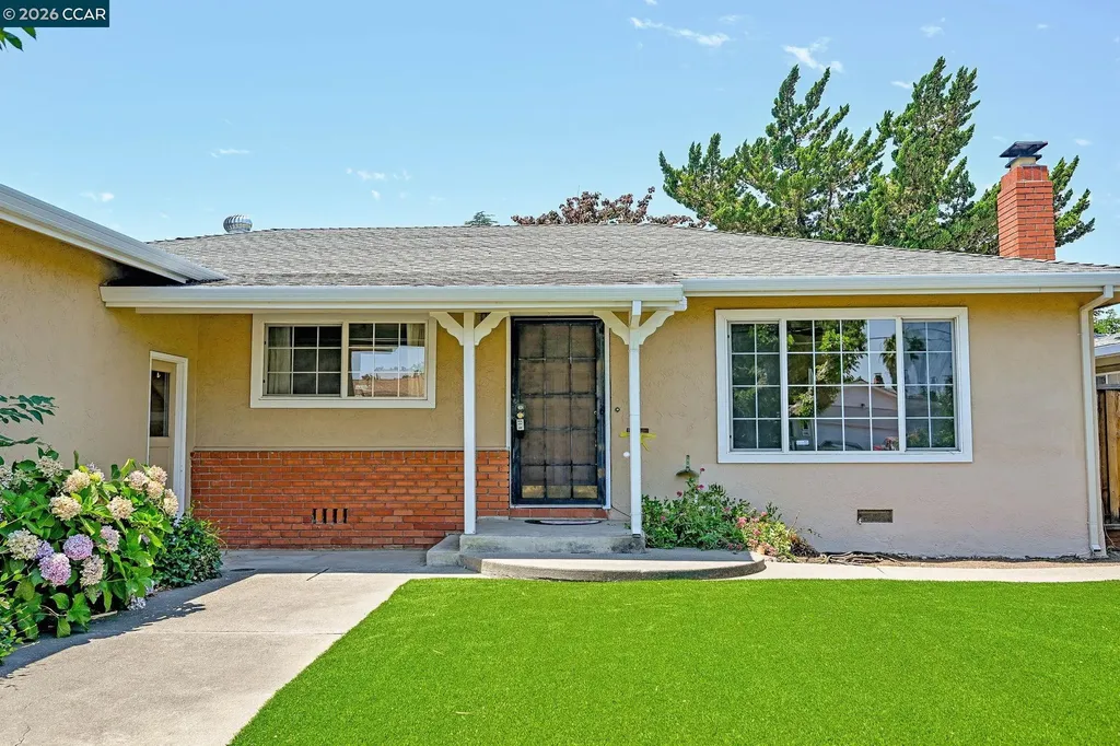 2412 Desrys Boulevard Antioch CA 94509