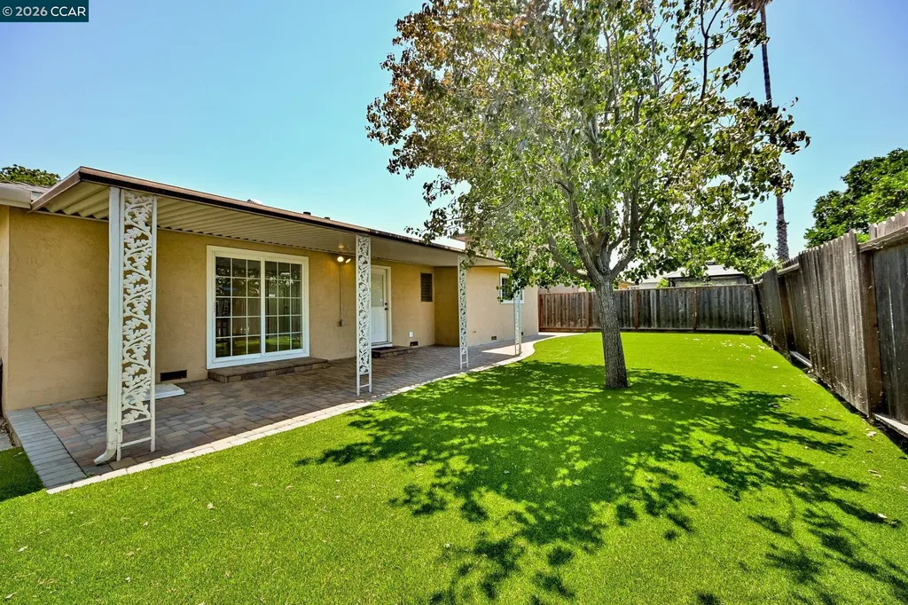 2412 Desrys Boulevard Antioch CA 94509