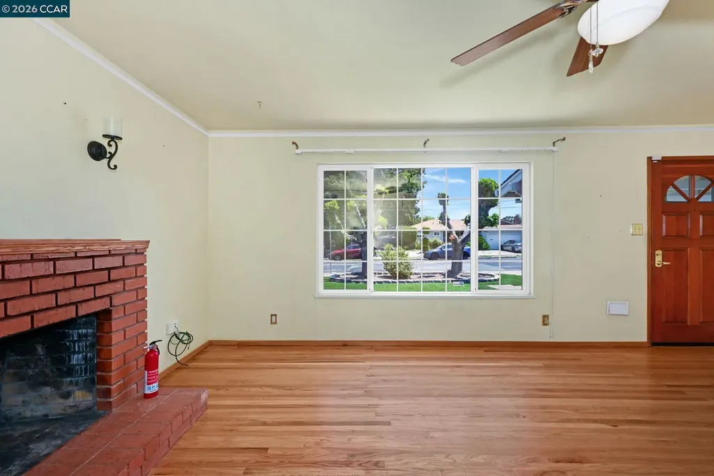 2412 Desrys Boulevard Antioch CA 94509