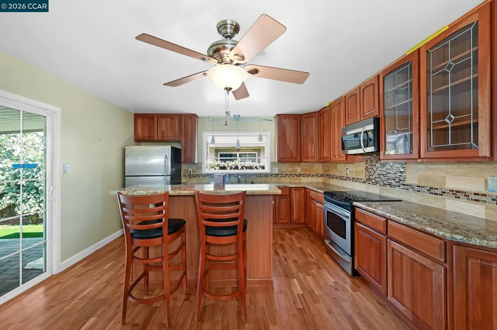 2412 Desrys Boulevard Antioch CA 94509