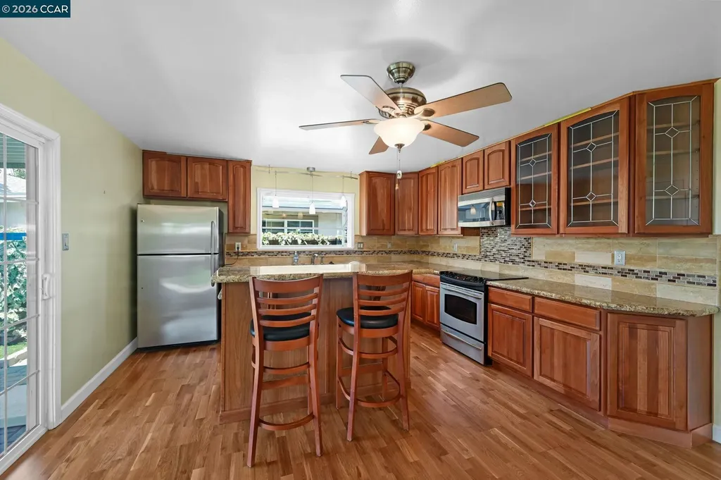2412 Desrys Boulevard Antioch CA 94509