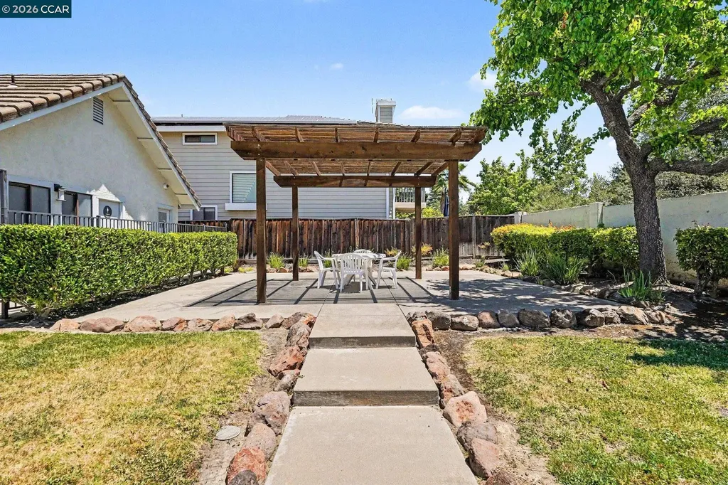 2259 Foxhill Drive Martinez CA 94553