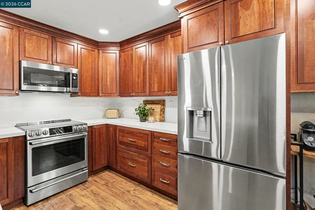 2259 Foxhill Drive Martinez CA 94553