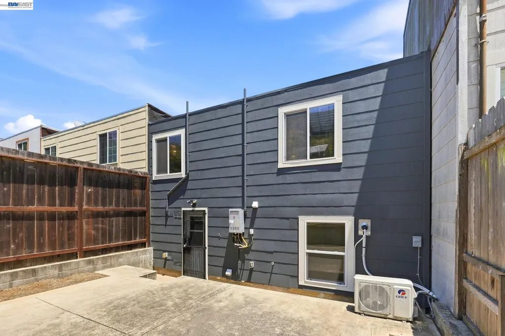 780 Goettingen Street San Francisco CA 94134