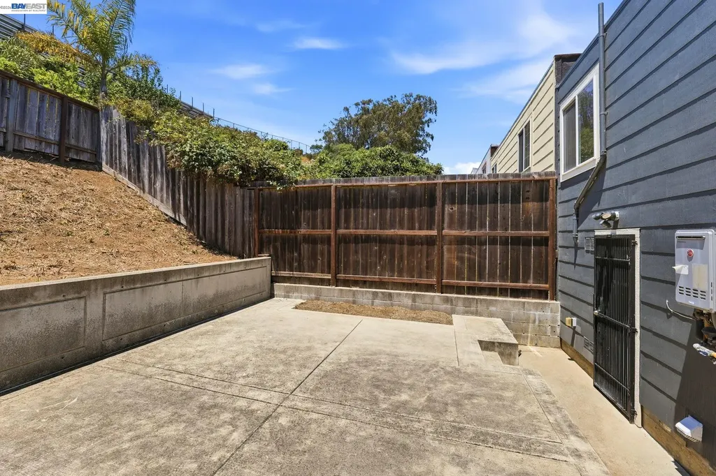 780 Goettingen Street San Francisco CA 94134