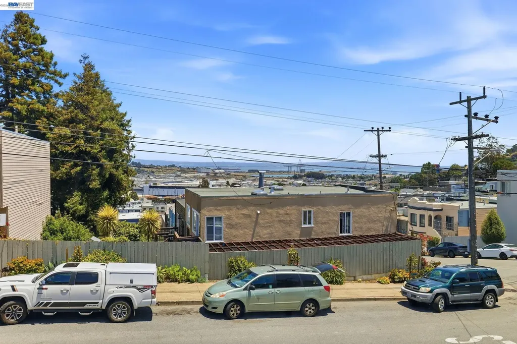 780 Goettingen Street San Francisco CA 94134
