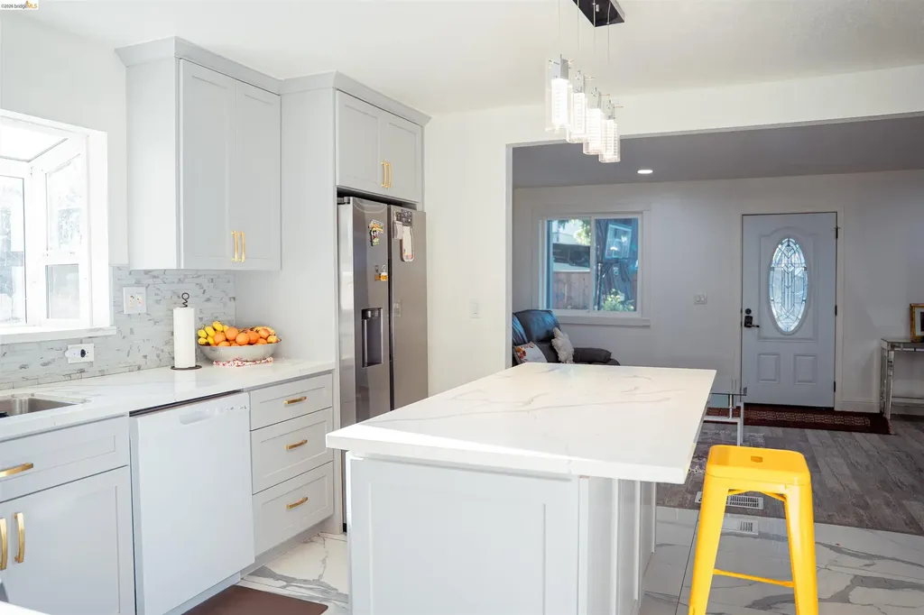 348 Valle Vista Avenue Vallejo CA 94590