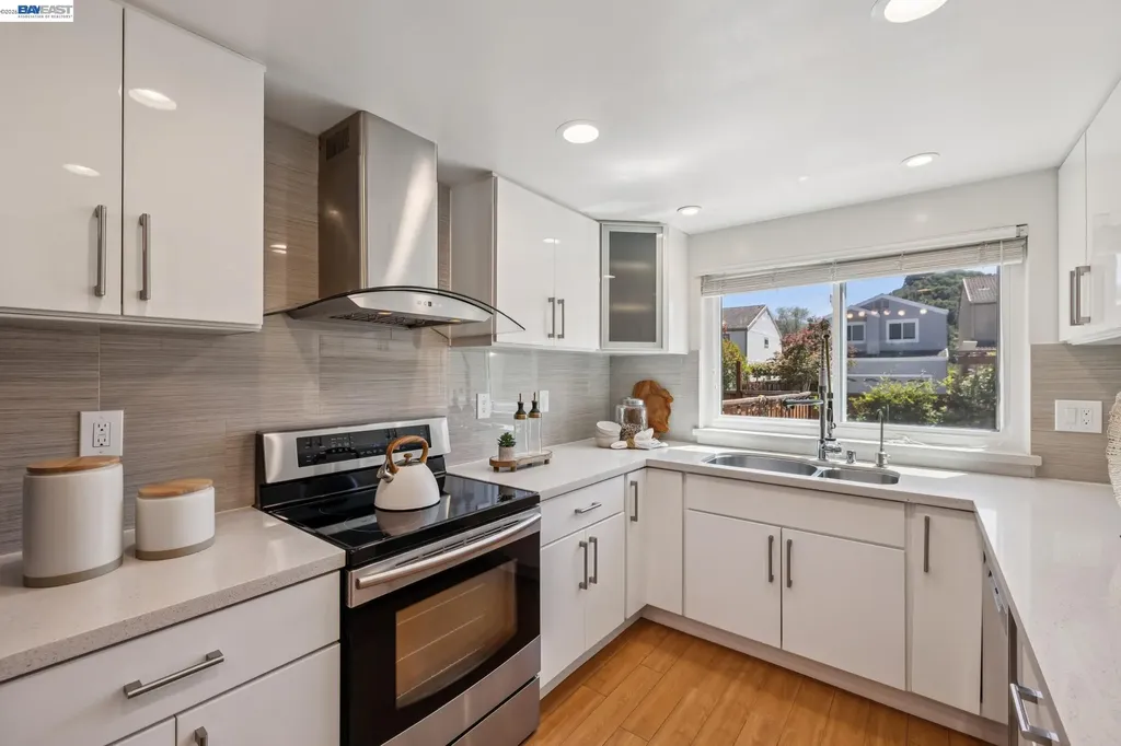 28086 Thorup Lane Hayward CA 94542