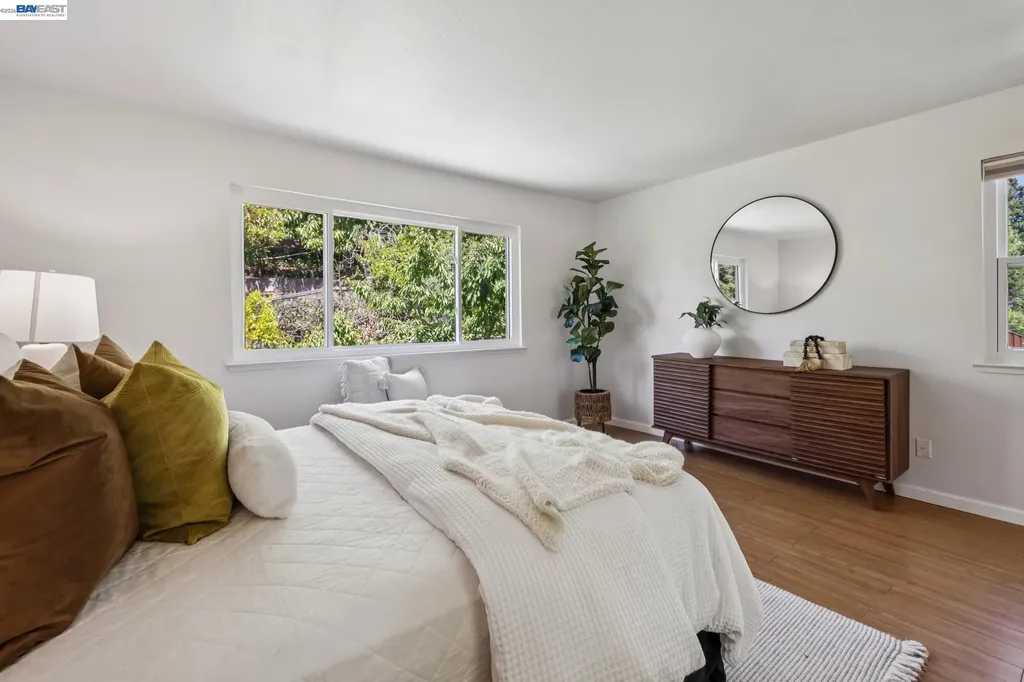 28086 Thorup Lane Hayward CA 94542