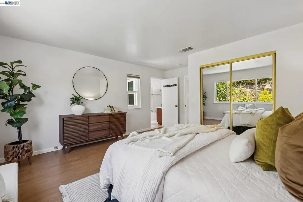 28086 Thorup Lane Hayward CA 94542
