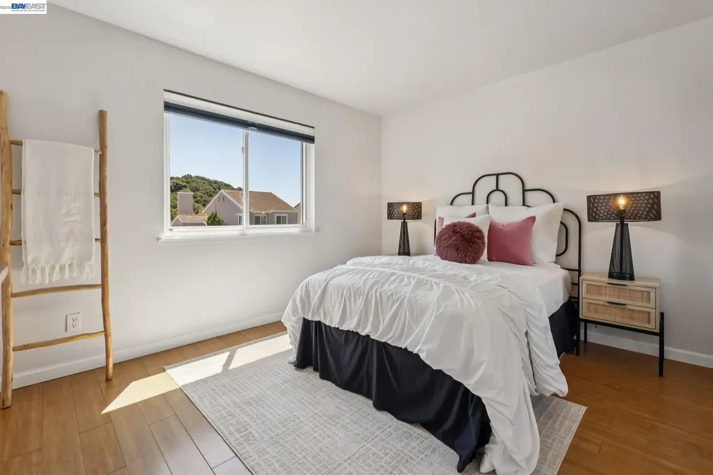 28086 Thorup Lane Hayward CA 94542
