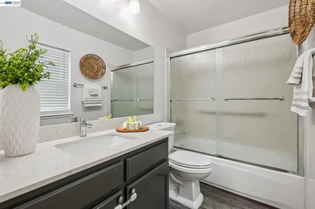 28086 Thorup Lane Hayward CA 94542