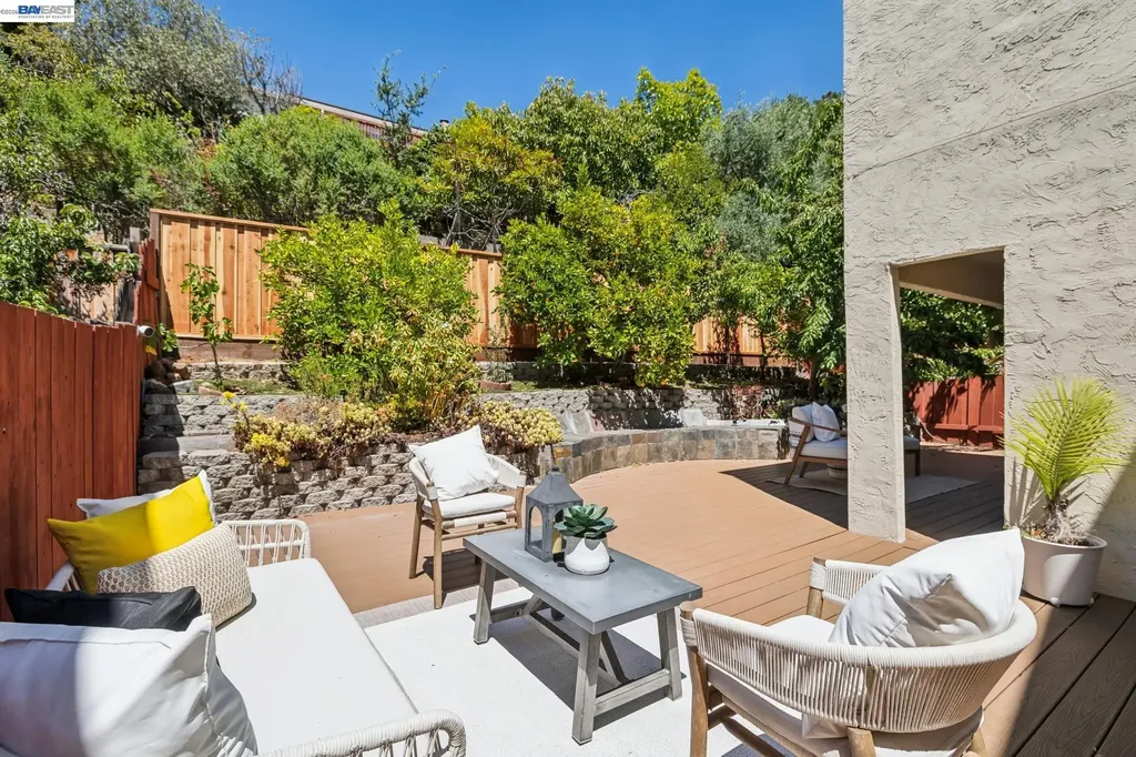 28086 Thorup Lane Hayward CA 94542
