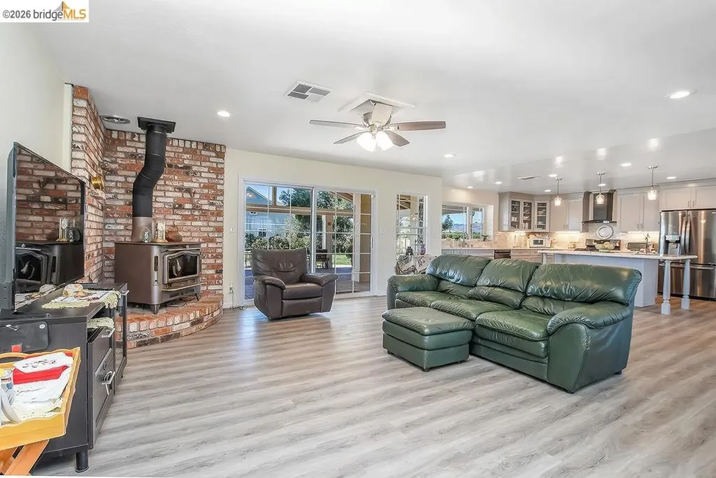 1700 Eureka Avenue Brentwood CA 94513