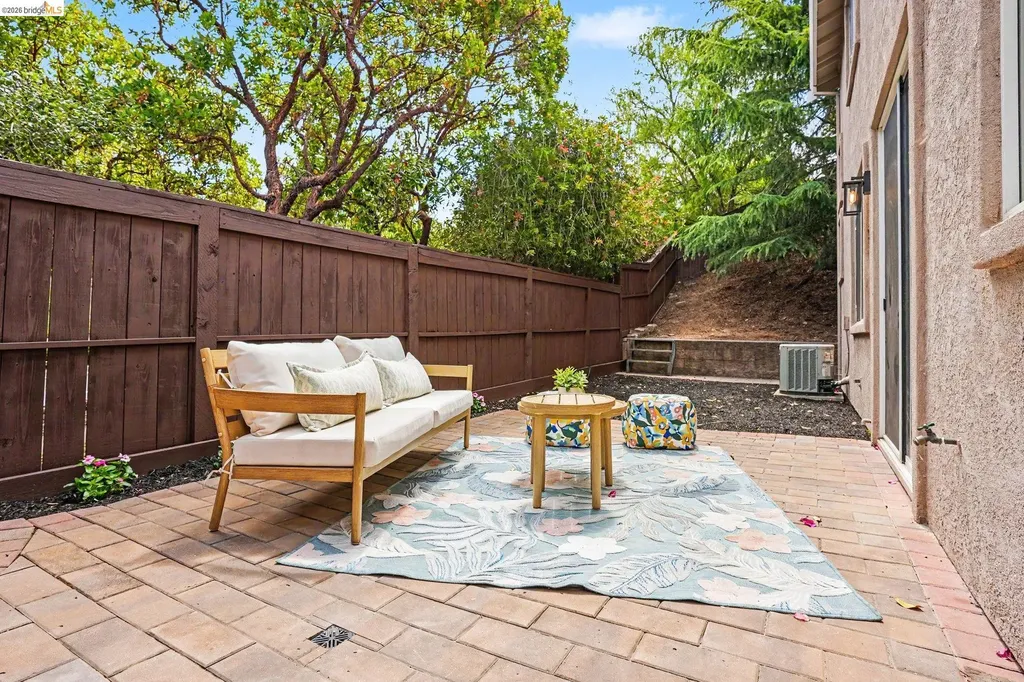 25570 Brookshire Drive Castro Valley CA 94552