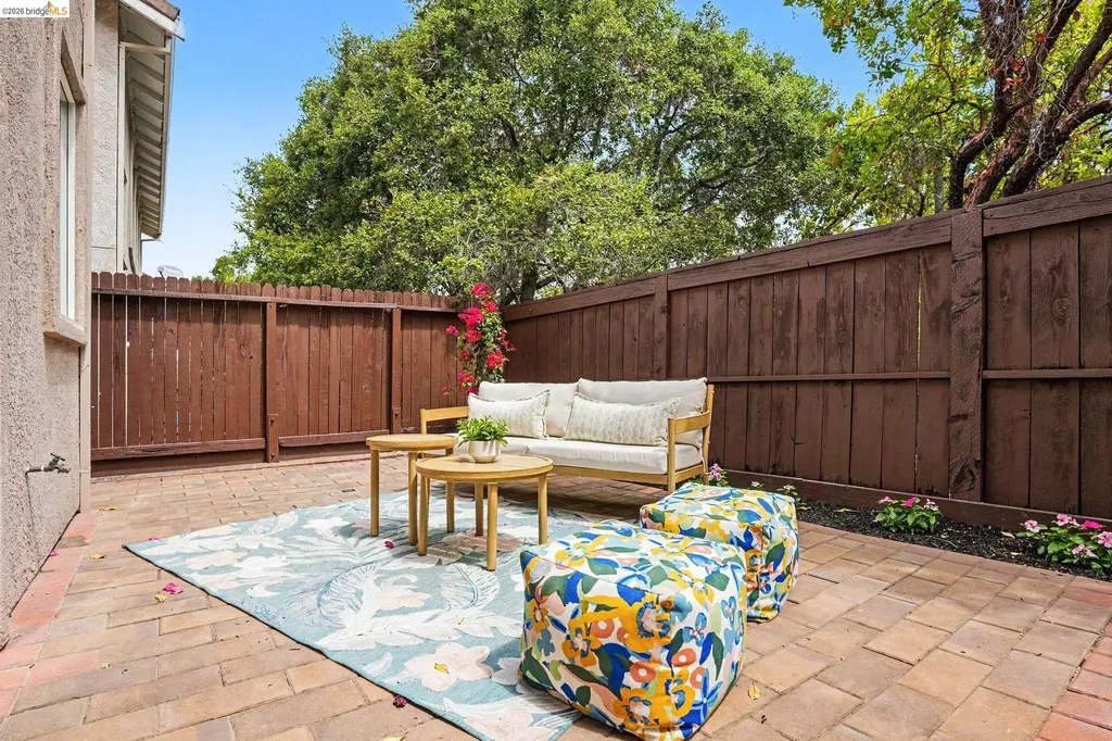 25570 Brookshire Drive Castro Valley CA 94552