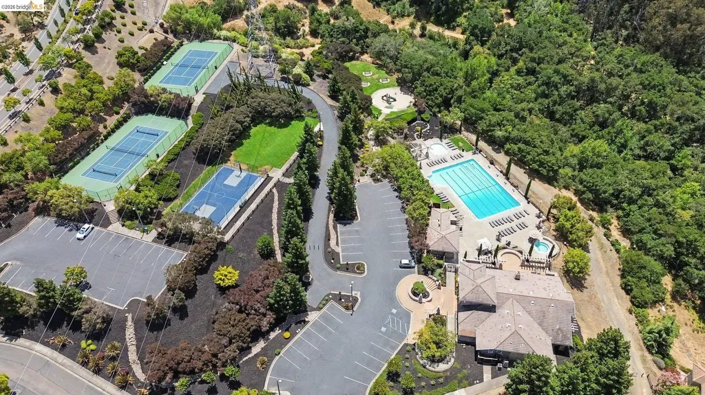 25570 Brookshire Drive Castro Valley CA 94552