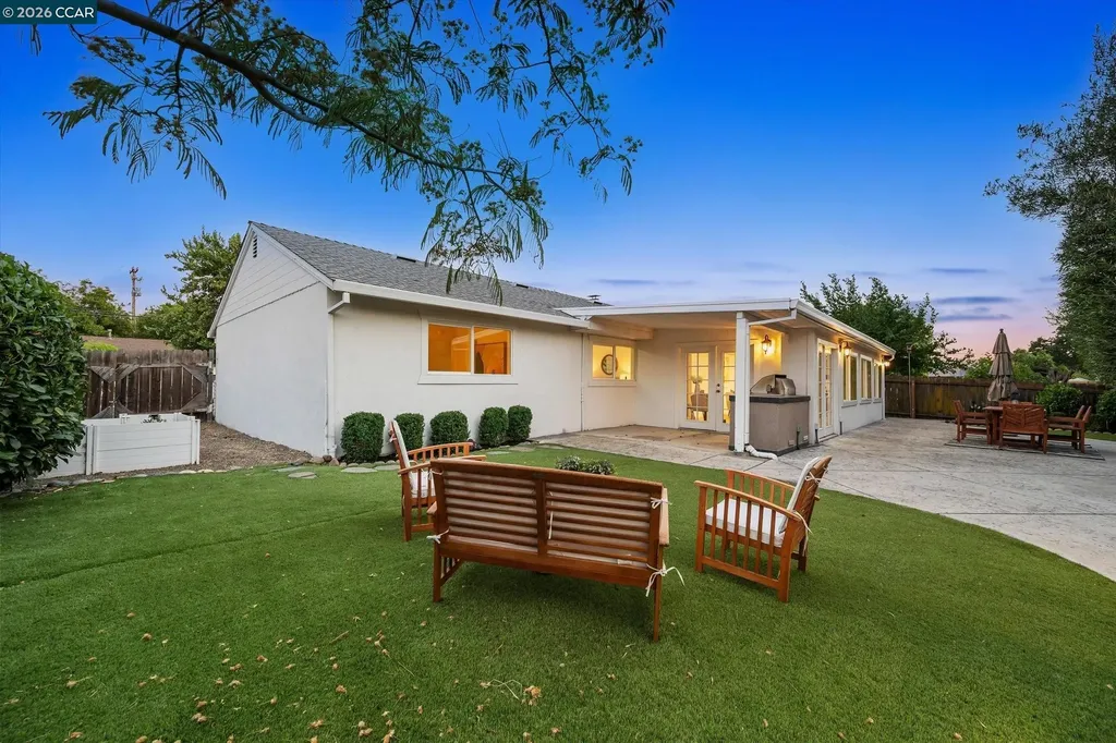 160 Cleopatra Drive Pleasant Hill CA 94523
