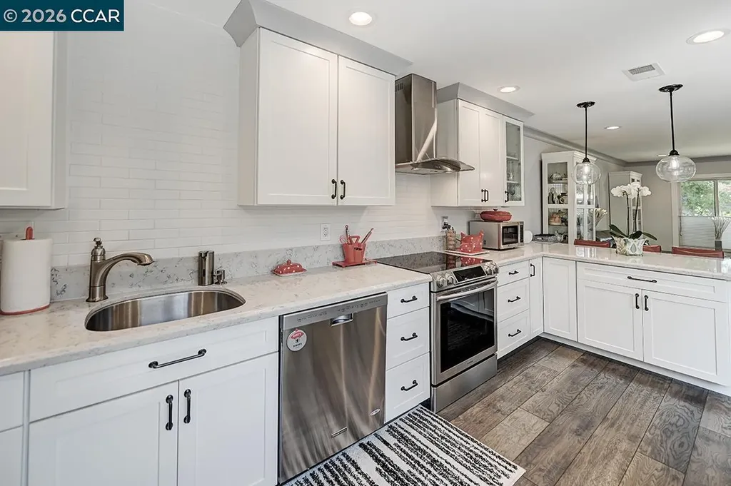 1124 Oakmont Drive Walnut Creek CA 94595
