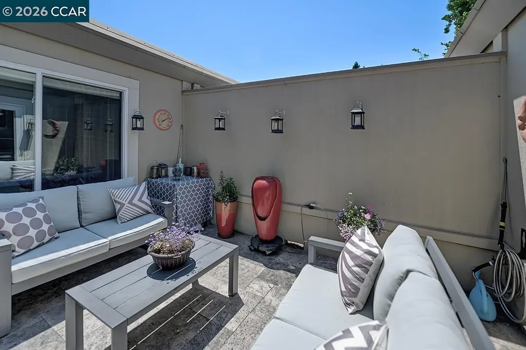 1124 Oakmont Drive Walnut Creek CA 94595
